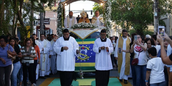 Corpus Christi ruas do Centro serão interditadas para confecção de