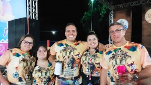 GRES Chinês na Folia: Sandra Sena, Iara Neves, Sabrina Neves, Douglas Neves e Neo Junior Apolinário