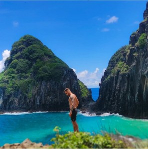 Dioni Miranda no Morro dos Irmãos (Fernando de Noronha)
