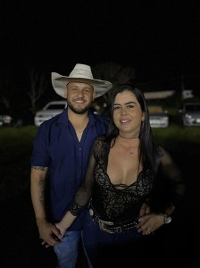 01 mês de namoro: Alexandre Ferreira e Larah Valentim
