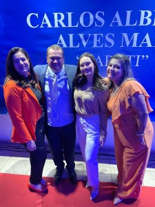 Ana Clara Viana, o vereador Alan de Grussaí, Renata Viana e Miriam Gomes